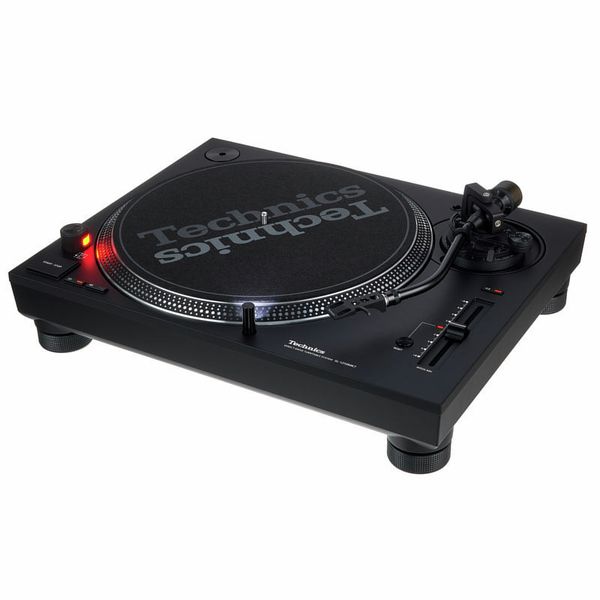 Technics SL1200 MK7